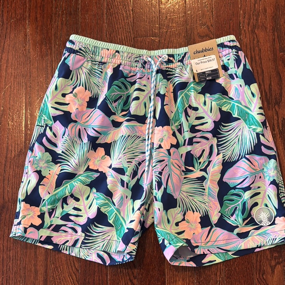 Chubbies Men's Floral Board Shorts - Navy and Pink